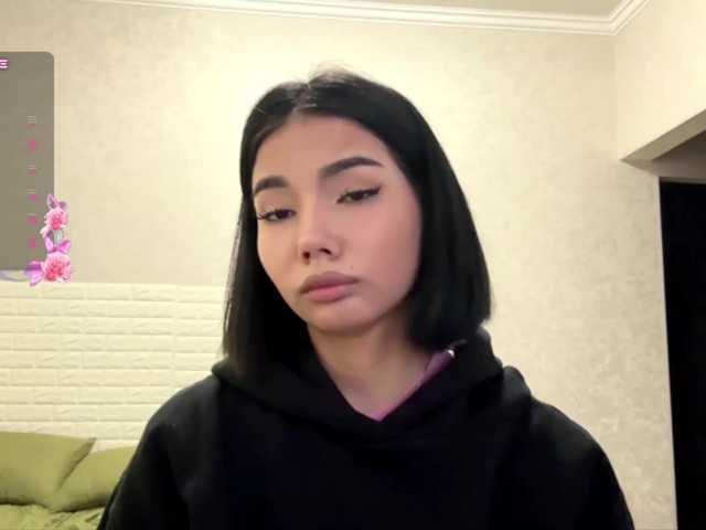 KeeshaSouthard live cam on BongaCams