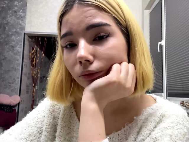 KeeshaSouthard live cam on BongaCams