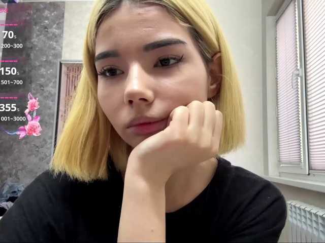 KeeshaSouthard live cam on BongaCams