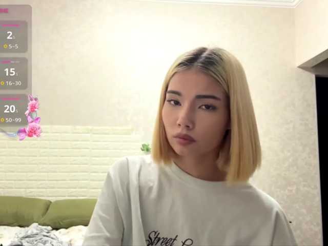 KeeshaSouthard, live now on BongaCams