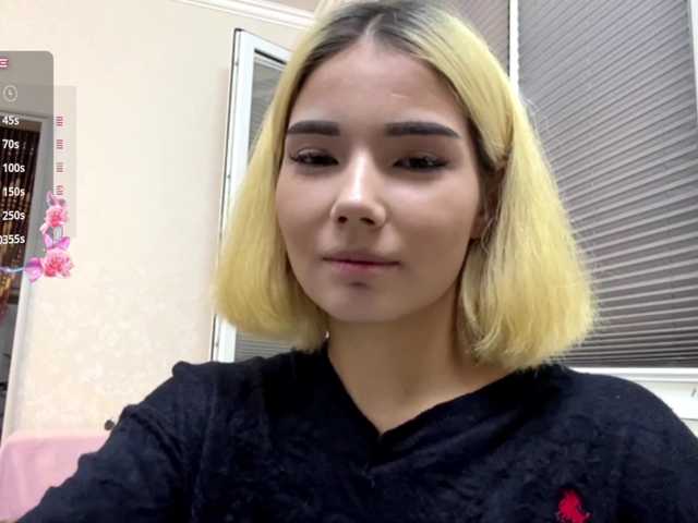 KeeshaSouthard live cam on BongaCams