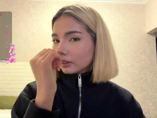 KeeshaSouthard live cam on BongaCams