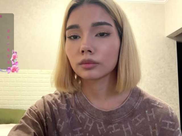 KeeshaSouthard live cam on BongaCams