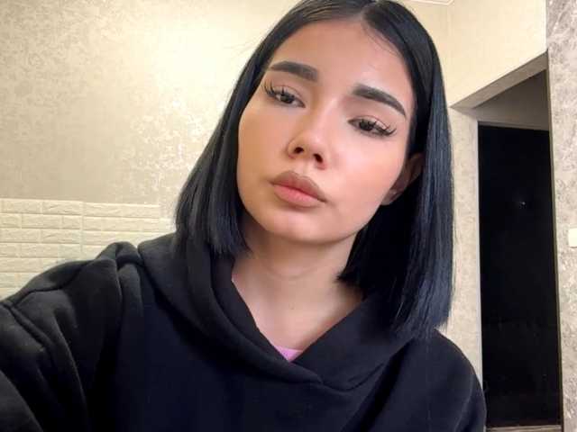 KeeshaSouthard live cam on BongaCams