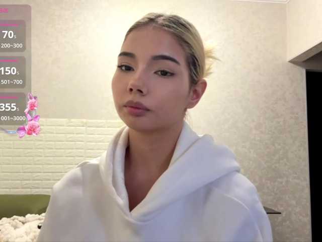 KeeshaSouthard live cam on BongaCams
