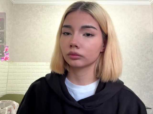 KeeshaSouthard live cam on BongaCams