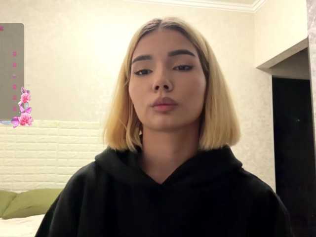 KeeshaSouthard live cam on BongaCams