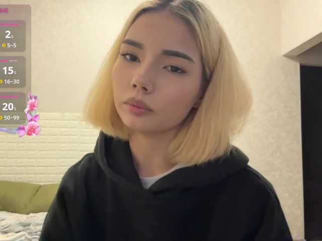 KeeshaSouthard live cam on BongaCams