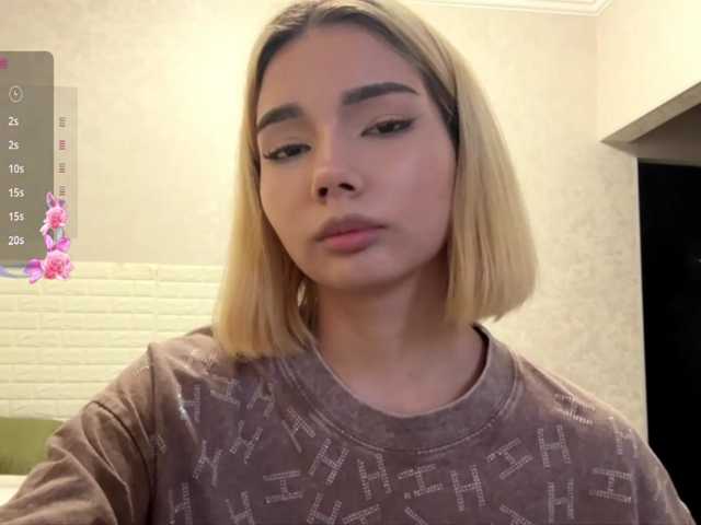 KeeshaSouthard live cam on BongaCams