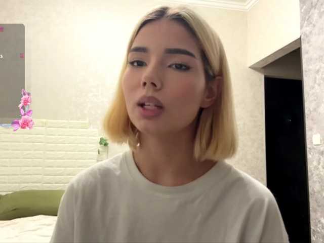 KeeshaSouthard live cam on BongaCams