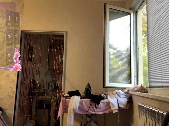 KeeshaSouthard live cam on BongaCams