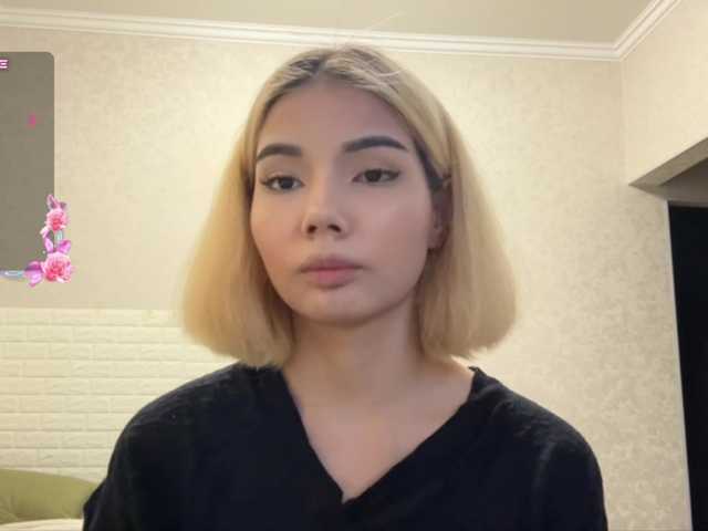KeeshaSouthard live cam on BongaCams