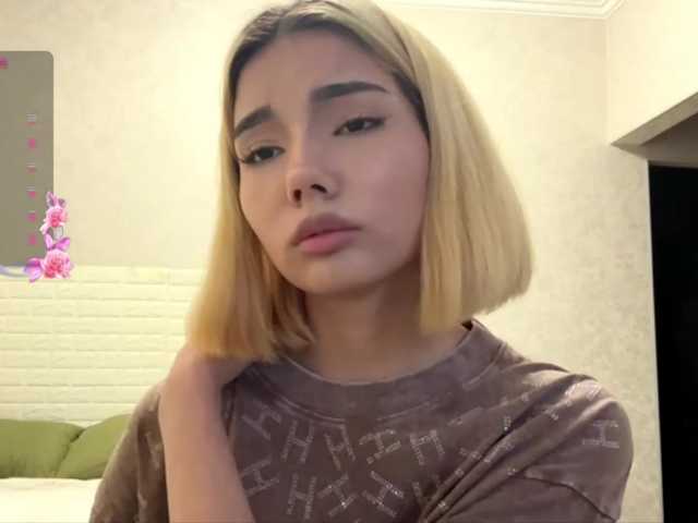 KeeshaSouthard live cam on BongaCams