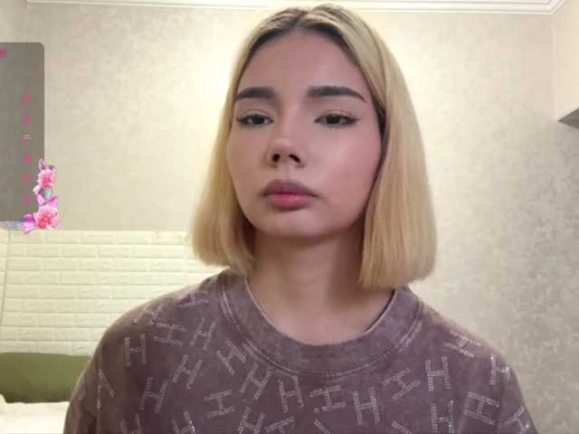 KeeshaSouthard live cam on BongaCams