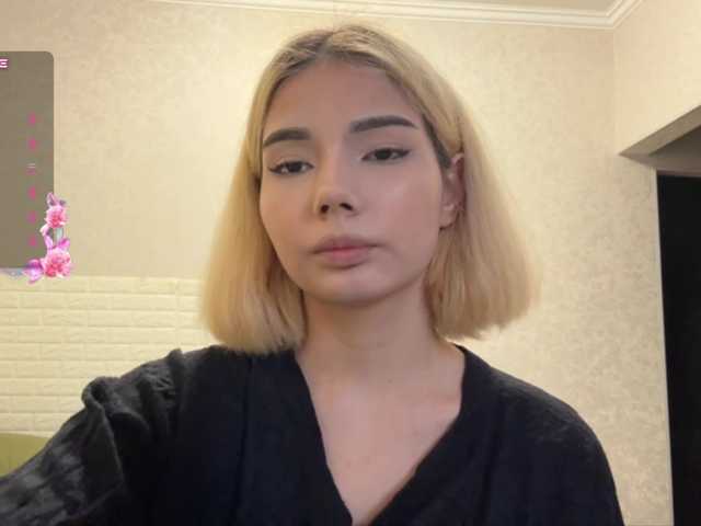 KeeshaSouthard live cam on BongaCams