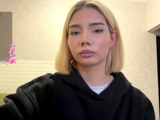 KeeshaSouthard live cam on BongaCams