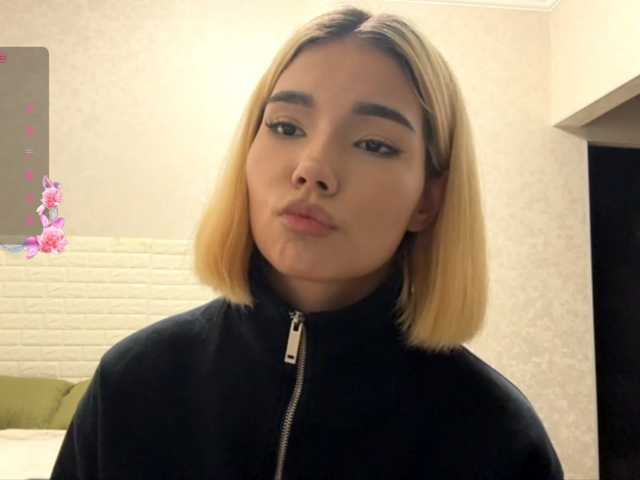 KeeshaSouthard live cam on BongaCams