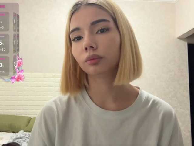 KeeshaSouthard live cam on BongaCams