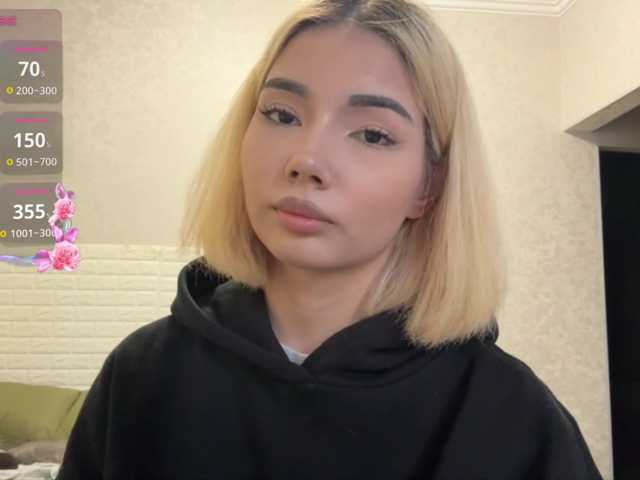 KeeshaSouthard live cam on BongaCams