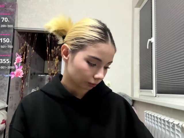KeeshaSouthard live cam on BongaCams