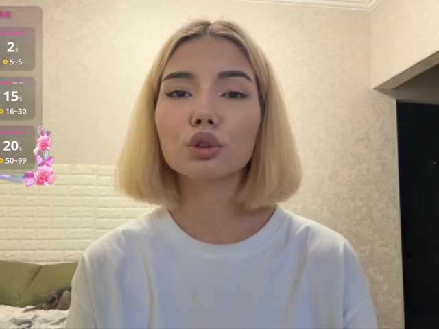 KeeshaSouthard live cam on BongaCams
