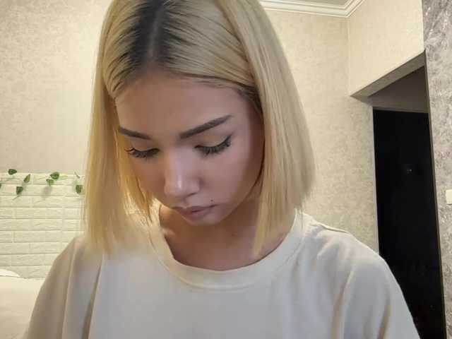 KeeshaSouthard live cam on BongaCams