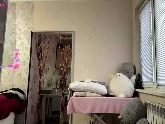 KeeshaSouthard live cam on BongaCams