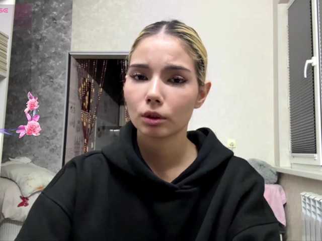 KeeshaSouthard live cam on BongaCams