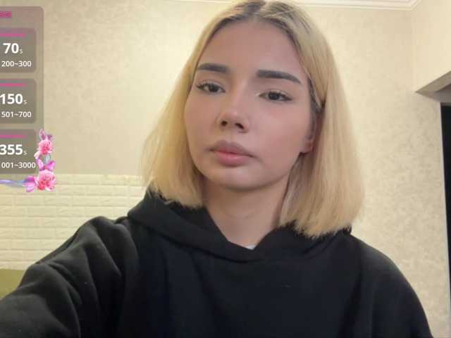 KeeshaSouthard live cam on BongaCams