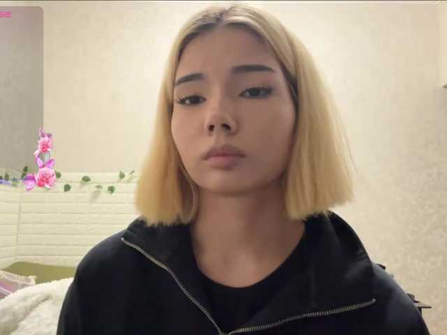 KeeshaSouthard live cam on BongaCams