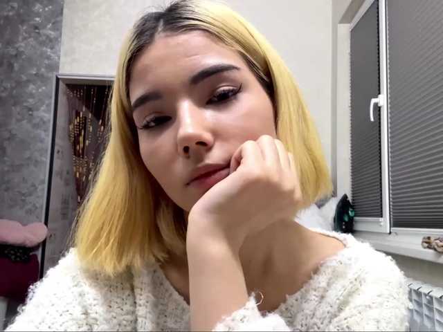 KeeshaSouthard live cam on BongaCams