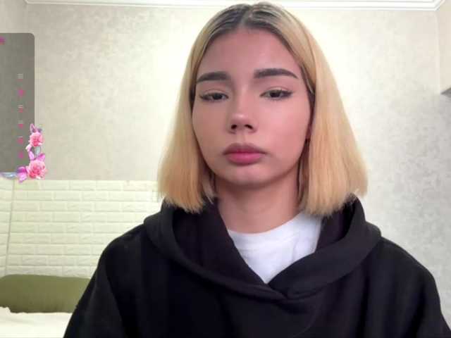KeeshaSouthard live cam on BongaCams