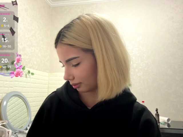 KeeshaSouthard live cam on BongaCams