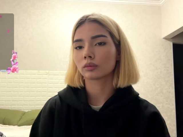 KeeshaSouthard live cam on BongaCams