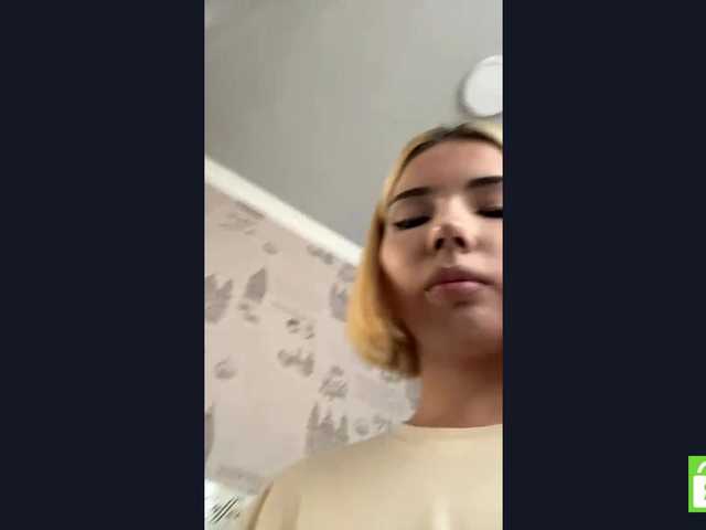 KeeshaSouthard live cam on BongaCams