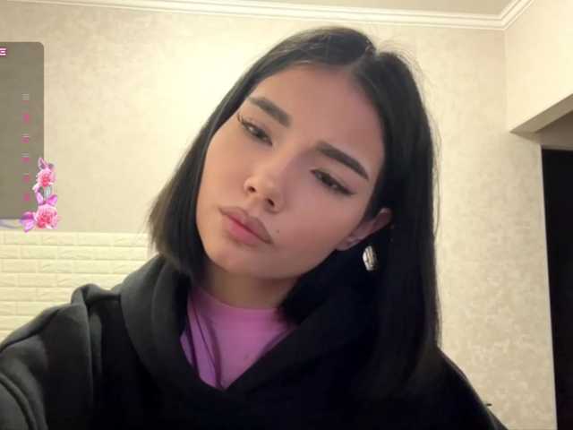 KeeshaSouthard live cam on BongaCams