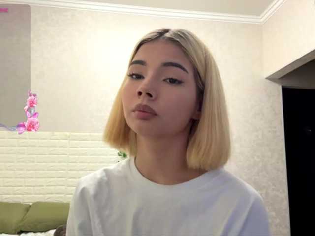 KeeshaSouthard live cam on BongaCams