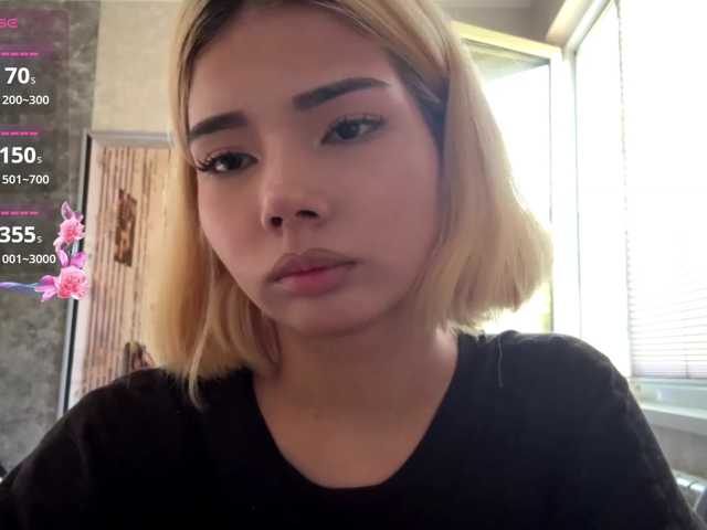 KeeshaSouthard live cam on BongaCams