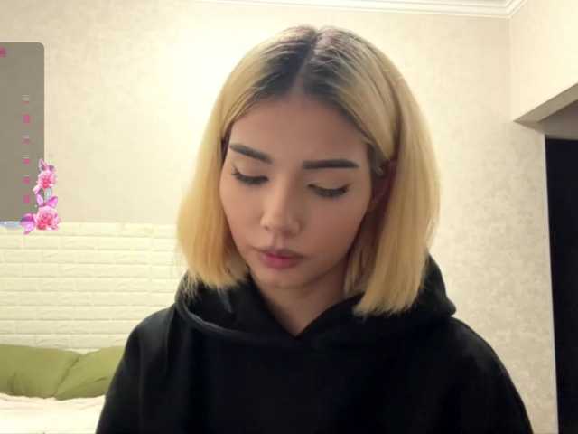 KeeshaSouthard live cam on BongaCams