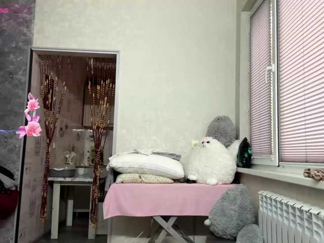 KeeshaSouthard live cam on BongaCams