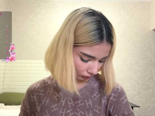KeeshaSouthard live cam on BongaCams
