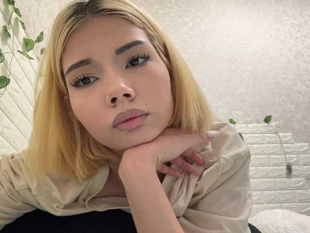 KeeshaSouthard live cam on BongaCams