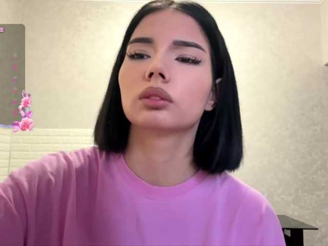 KeeshaSouthard live cam on BongaCams