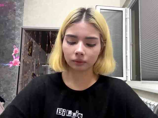 KeeshaSouthard webcam