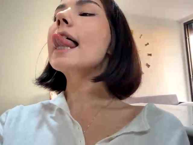 KeeshaSouthard webcam