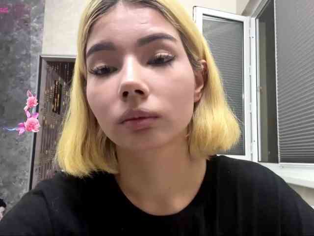 KeeshaSouthard webcam