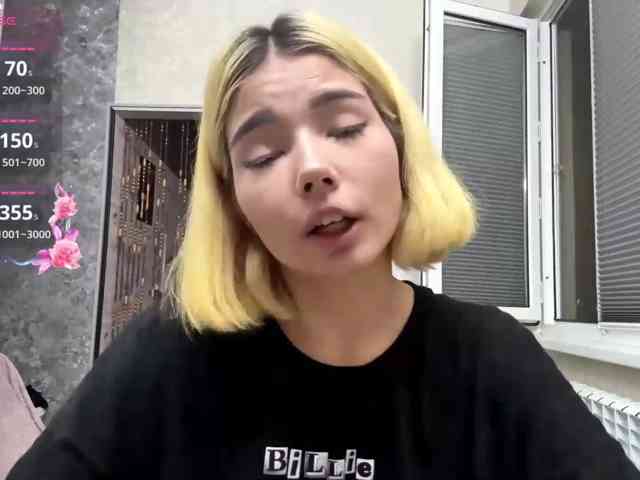 KeeshaSouthard webcam