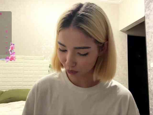 KeeshaSouthard webcam