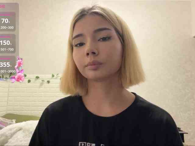 KeeshaSouthard — live female cam on BongaCams