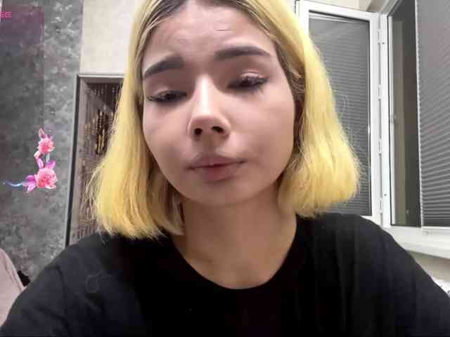 KeeshaSouthard webcam